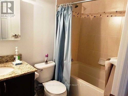 201 - 73 King William Crescent, Richmond Hill, ON - Indoor Photo Showing Bathroom