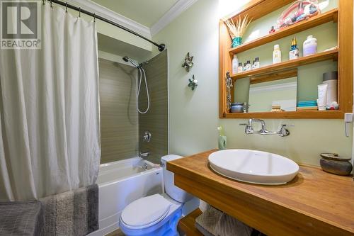 503 Fortune Drive, Kamloops, BC - Indoor Photo Showing Bathroom