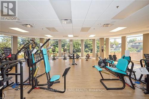 5698 Main Street, Niagara Falls, ON - Indoor Photo Showing Gym Room