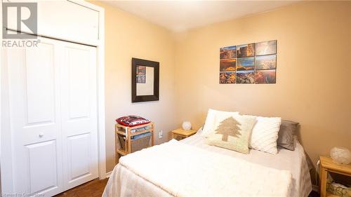 152 Copeland Street, Belmont, ON - Indoor Photo Showing Bedroom