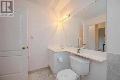 705 - 1 Lomond Drive, Toronto, ON - Indoor Photo Showing Bathroom