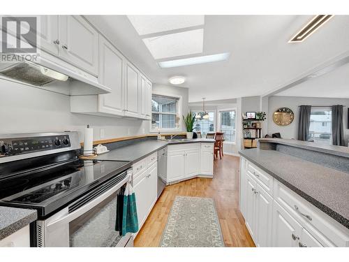 459 Mclean Road, Barriere, BC - Indoor Photo Showing Kitchen