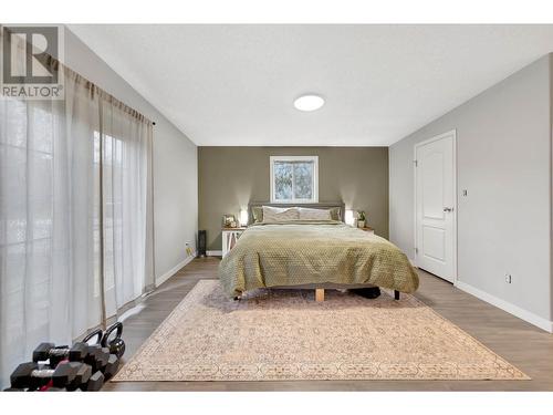 459 Mclean Road, Barriere, BC - Indoor Photo Showing Bedroom