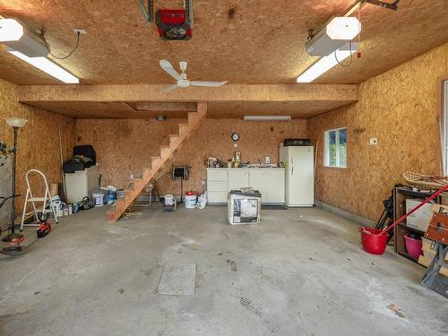 Garage - 700 Rue Bouthillette, Contrecoeur, QC - Indoor Photo Showing Garage