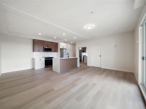 504-2770 Winster Rd, Langford, BC - Indoor Photo Showing Kitchen