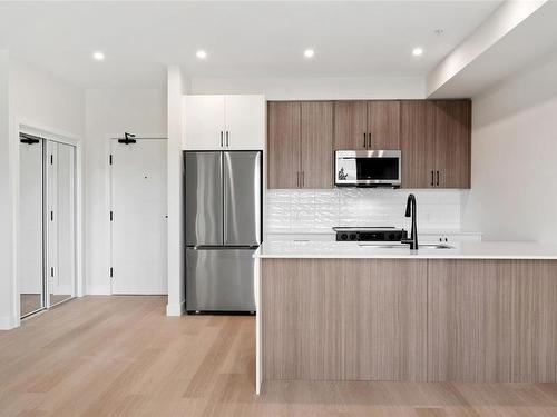 405-2770 Winster Rd, Langford, BC - Indoor Photo Showing Kitchen