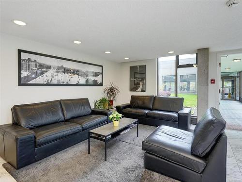 1203-620 Toronto St, Victoria, BC - Indoor Photo Showing Living Room