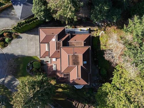 8535 Tribune Terr, North Saanich, BC 