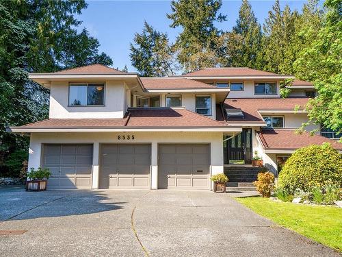 8535 Tribune Terr, North Saanich, BC 