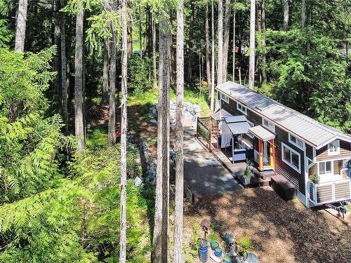 1030 Jeanette Ave, Gabriola Island, BC 