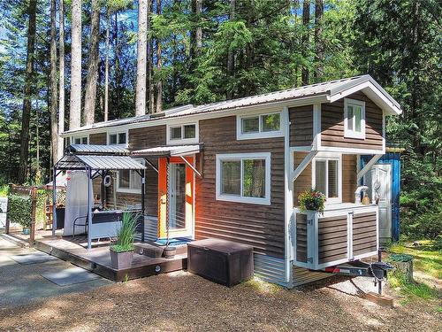 1030 Jeanette Ave, Gabriola Island, BC 