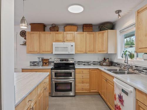 A-161 Petersen Rd South, Campbell River, BC - Indoor Photo Showing Kitchen With Double Sink