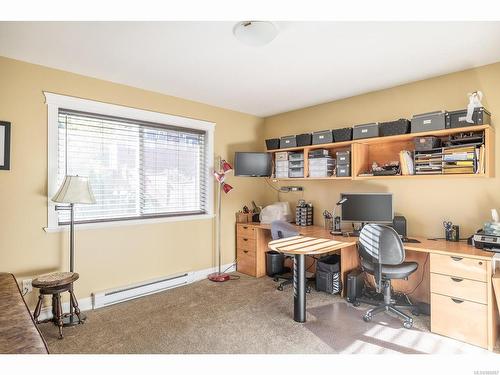 2183 Salmon Rd, Nanaimo, BC - Indoor Photo Showing Office