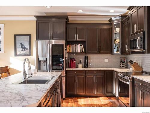 2183 Salmon Rd, Nanaimo, BC - Indoor Photo Showing Kitchen With Upgraded Kitchen