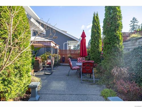 2183 Salmon Rd, Nanaimo, BC - Outdoor