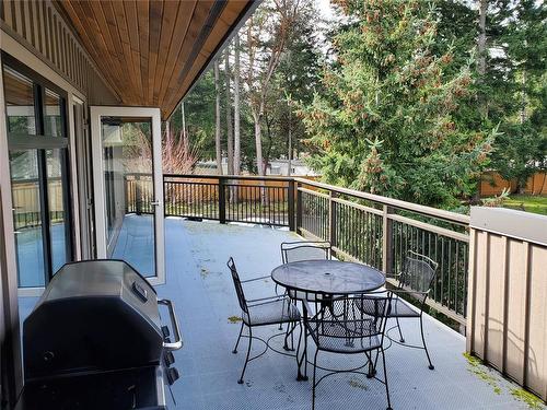 126E-1175 Resort Dr, Parksville, BC - Outdoor With Exterior