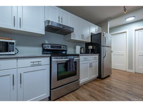 404-1111 Edgett Rd, Courtenay, BC - Indoor Photo Showing Kitchen