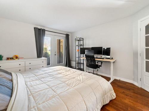 Chambre Ã  coucher principale - 102-4665 Av. Colomb, Brossard, QC - Indoor Photo Showing Bedroom