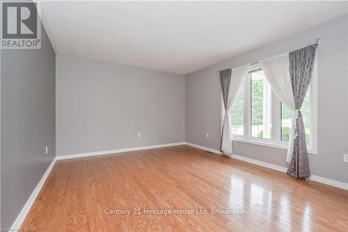 6803 Sixth Line, Centre Wellington, ON - Indoor Photo Showing Other Room