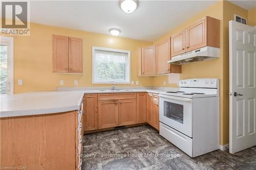 6803 Sixth Line, Centre Wellington, ON - Indoor Photo Showing Kitchen