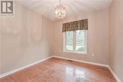 6803 Sixth Line, Centre Wellington, ON - Indoor Photo Showing Other Room