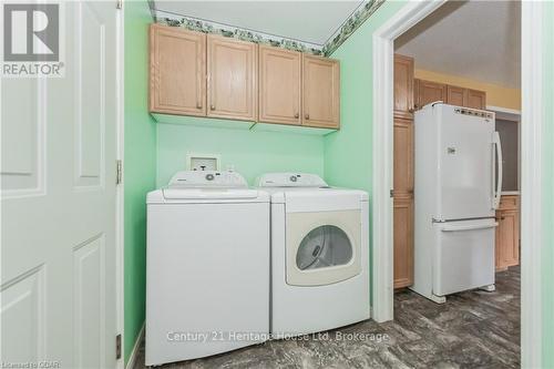 6803 Sixth Line, Centre Wellington, ON - Indoor Photo Showing Laundry Room