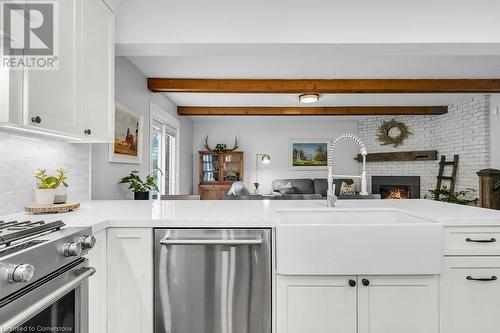 6566 Concession 4 Road, Puslinch, ON - Indoor Photo Showing Kitchen