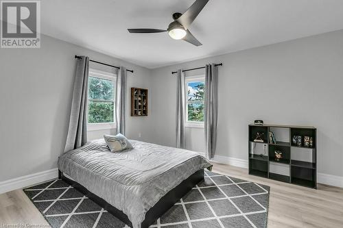 6566 Concession 4 Road, Puslinch, ON - Indoor Photo Showing Bedroom