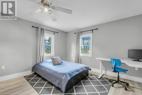 6566 Concession 4 Road, Puslinch, ON - Indoor Photo Showing Bedroom