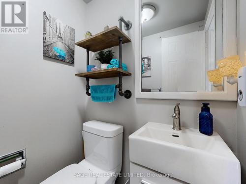 33 Mccullock Crescent, Ajax, ON - Indoor Photo Showing Bathroom