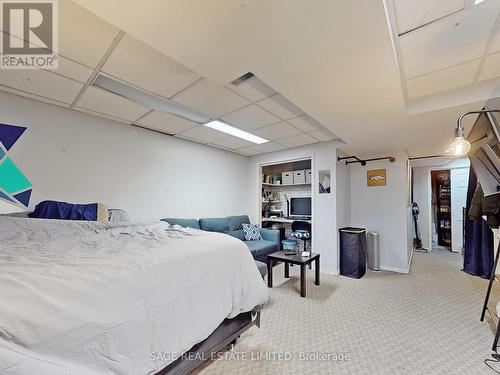 33 Mccullock Crescent, Ajax, ON - Indoor Photo Showing Bedroom