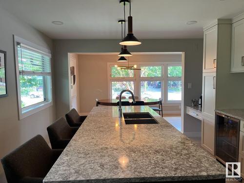 9124 141 St Nw, Edmonton, AB - Indoor Photo Showing Kitchen With Double Sink