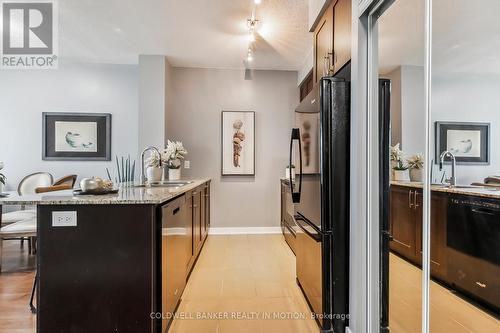 3010 - 4070 Confederation Parkway, Mississauga, ON - Indoor Photo Showing Kitchen With Stainless Steel Kitchen With Upgraded Kitchen