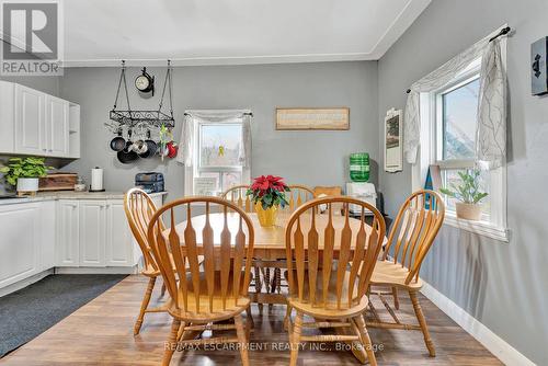 1564 Concession 2 Road W, Hamilton, ON - Indoor Photo Showing Dining Room