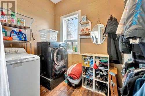 1564 Concession 2 Road W, Hamilton, ON - Indoor Photo Showing Laundry Room