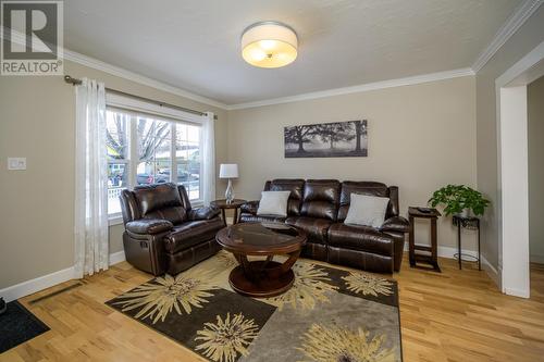 1535 Gorse Street, Prince George, BC - Indoor Photo Showing Living Room