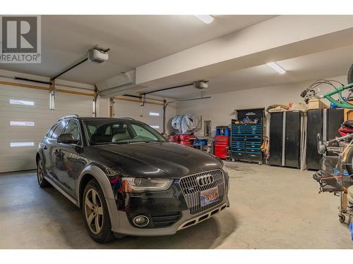 1070 Elkview Road, Castlegar, BC - Indoor Photo Showing Garage