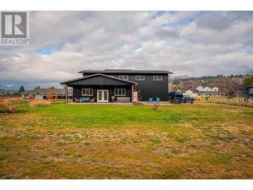 1070 Elkview Road, Castlegar, BC - Outdoor With Deck Patio Veranda