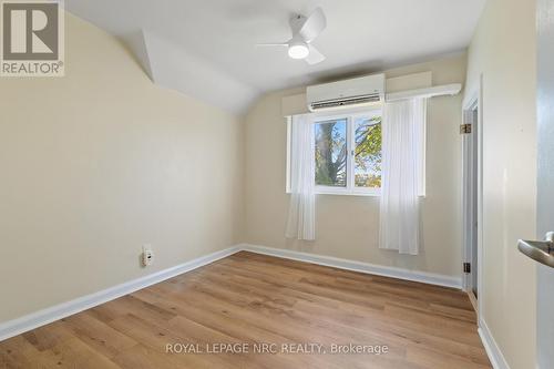 91 Saint George Street, Welland (772 - Broadway), ON - Indoor Photo Showing Other Room