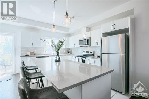 38 Barn Swallow Private, Ottawa, ON - Indoor Photo Showing Kitchen