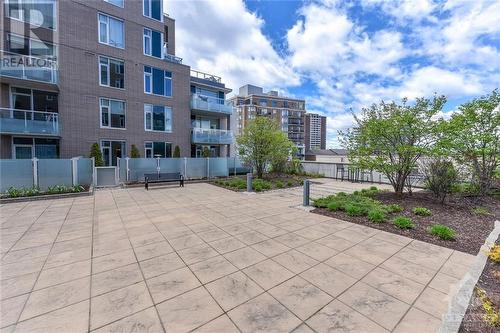 575 Byron Avenue Unit#212, Ottawa, ON - Outdoor