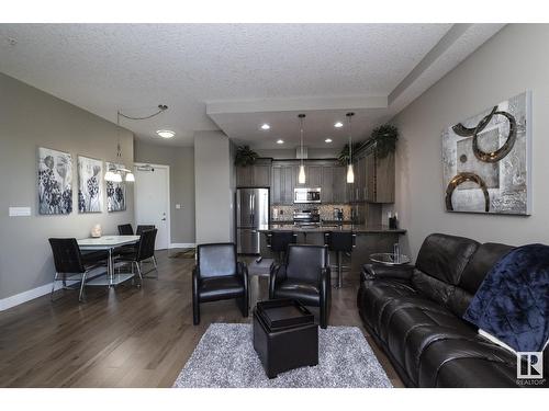 #618 11080 Ellerslie Rd Sw, Edmonton, AB - Indoor Photo Showing Living Room