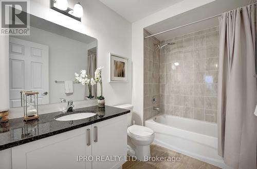 109 Auckland Drive, Whitby, ON - Indoor Photo Showing Bathroom