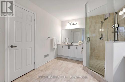 109 Auckland Drive, Whitby, ON - Indoor Photo Showing Bathroom