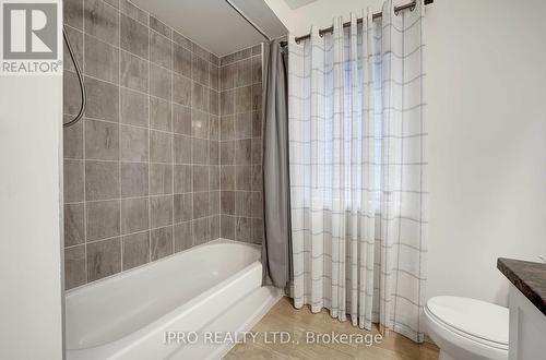 109 Auckland Drive, Whitby, ON - Indoor Photo Showing Bathroom