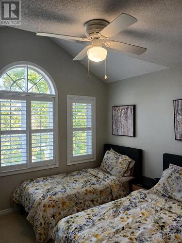 1579 Edgecroft Drive, Pickering, ON - Indoor Photo Showing Bedroom