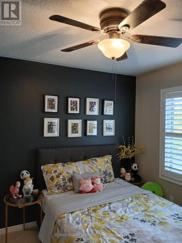 1579 Edgecroft Drive, Pickering, ON - Indoor Photo Showing Bedroom