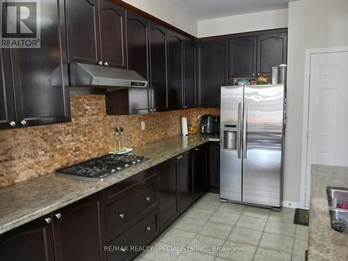 1579 Edgecroft Drive, Pickering, ON - Indoor Photo Showing Kitchen