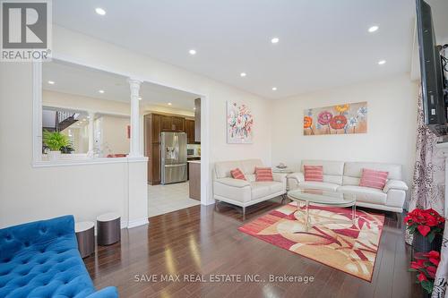 26 Interlude Drive, Brampton, ON - Indoor Photo Showing Living Room