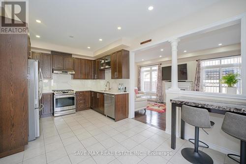 26 Interlude Drive, Brampton, ON - Indoor Photo Showing Kitchen